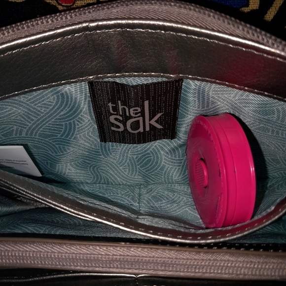 The Sak Pyrite Leather Wallet with Wrist Strap - Picture 8 of 13